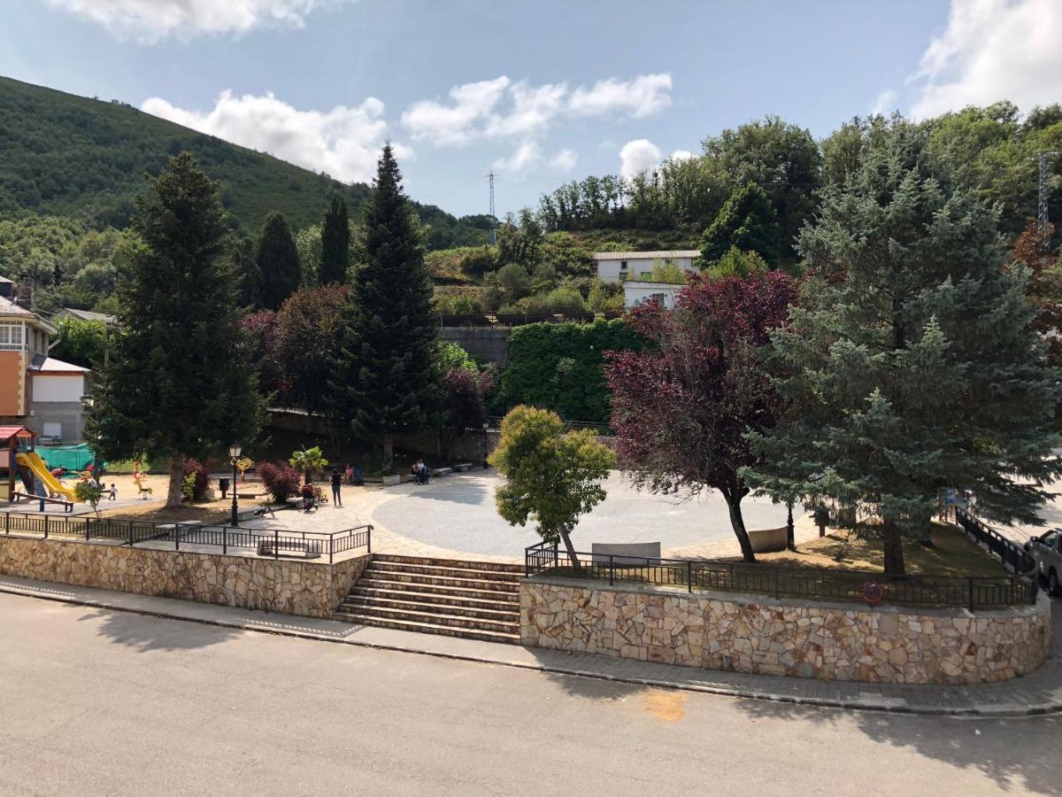 Pension Fernandez Vega de Valcarce Buitenkant foto
